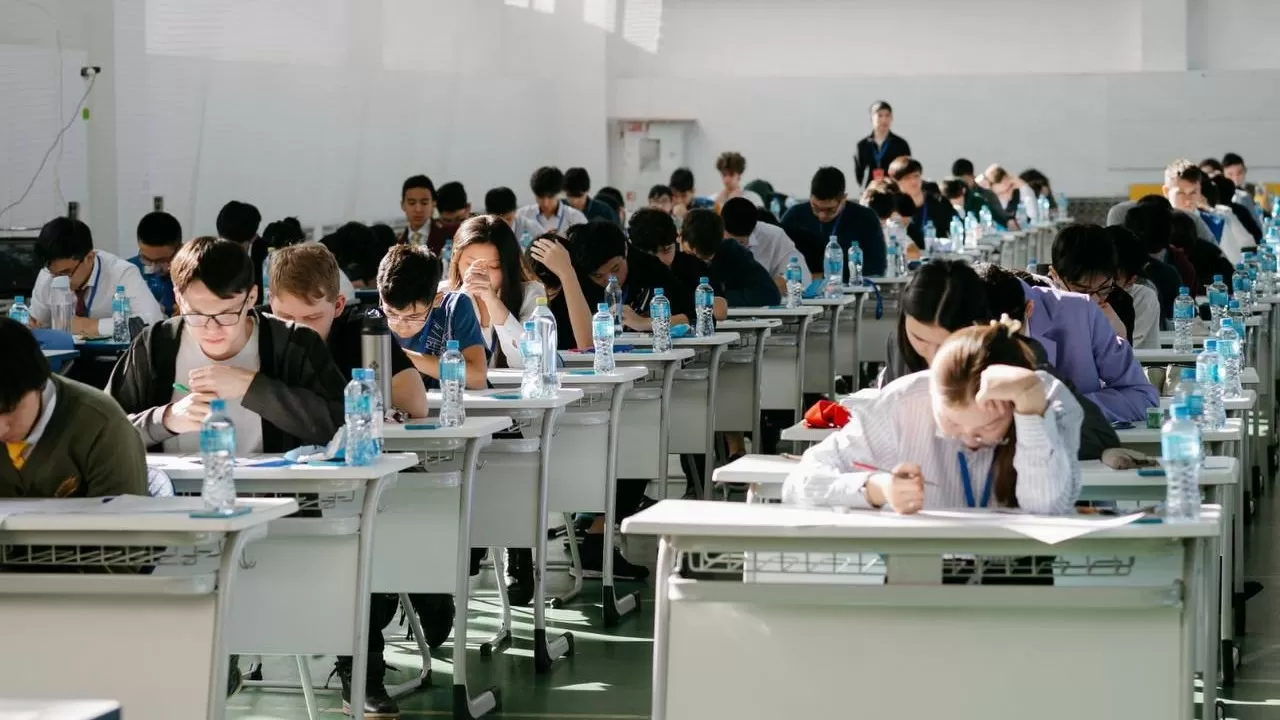 Қазақстанда мектептерге арналған PISA-2025 зерттеуі басталды