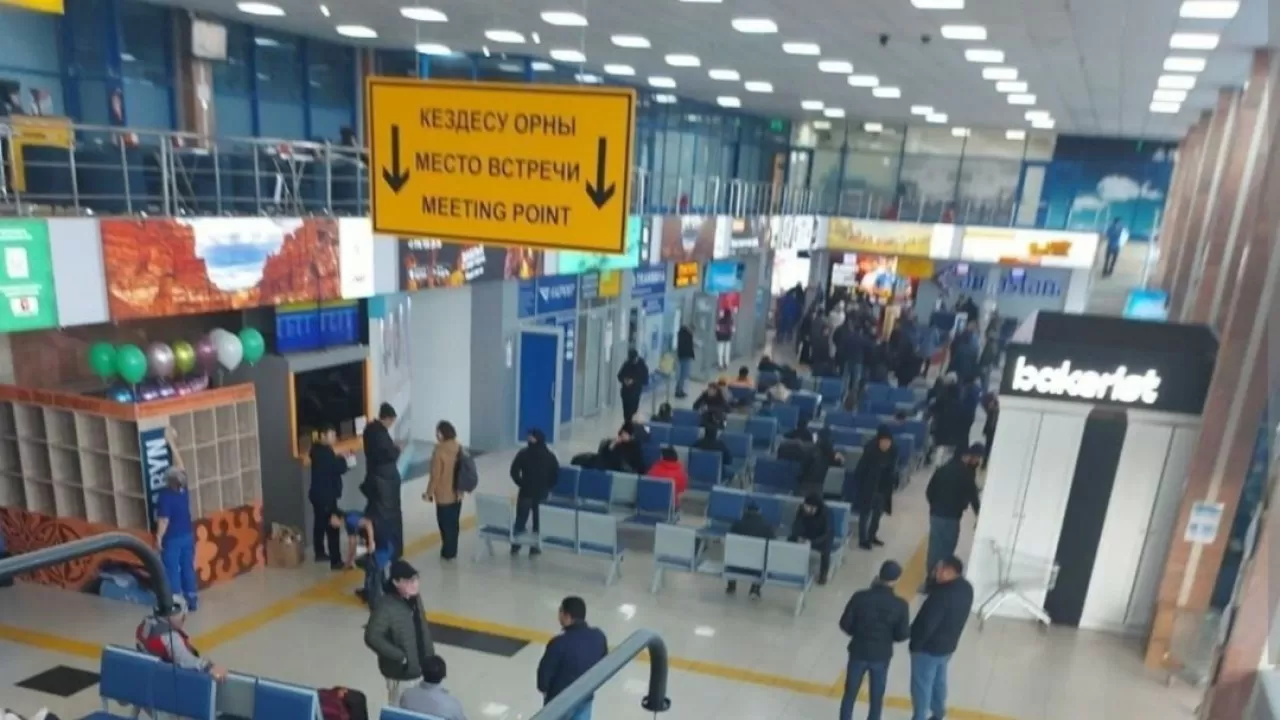 "У меня там бомба": неудачная шутка парализовала работу аэропорта Атырау