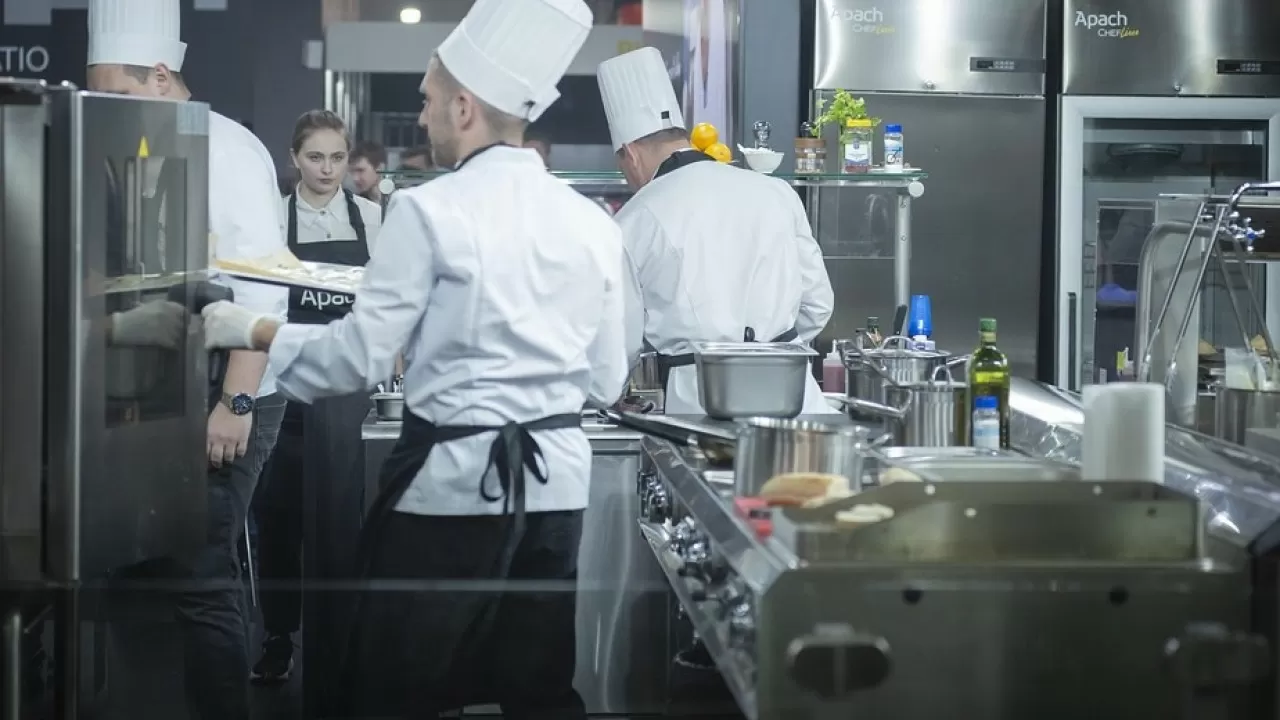 В Казахстане точкам общепита грозит закрытие из-за одной нормы