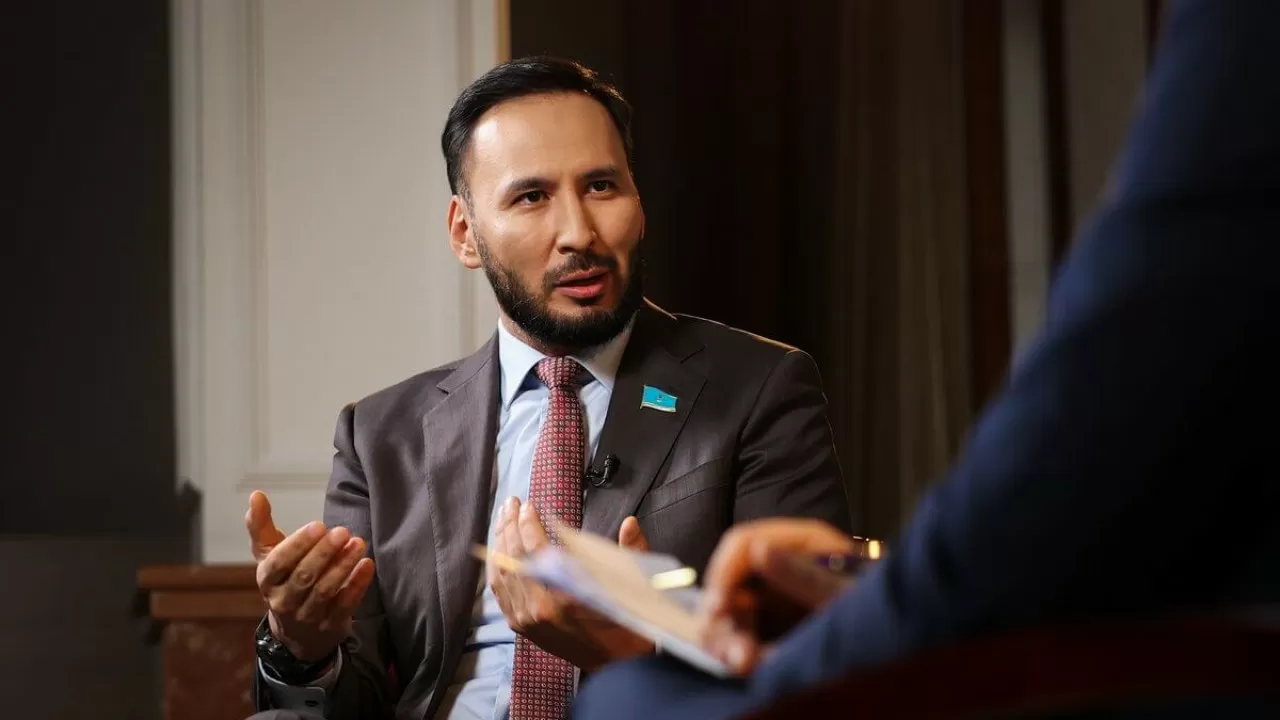 Қалдықтарды қайта өңдеу кәсіпорындарына шикізат жеткізу үлкен мәселе болып тұр – депутат 