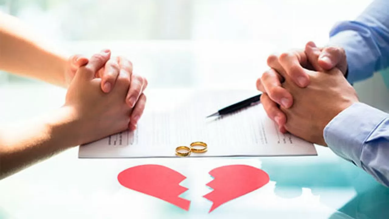 Той сыйлықтарын қайтармағаны үшін әйел экс-күйеуін сотқа берді