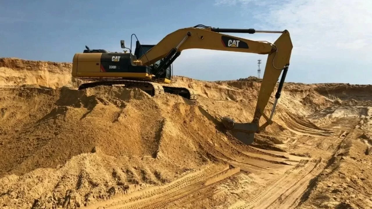 Аким поплатился работой за незаконную добычу недр на юге Казахстана 