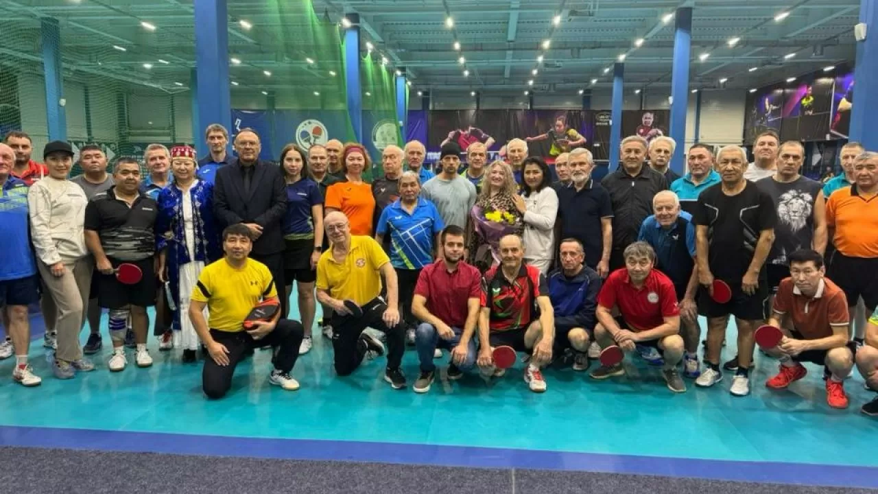 Ветераны настольного тенниса из Казахстана и России сошлись в спортивной битве
