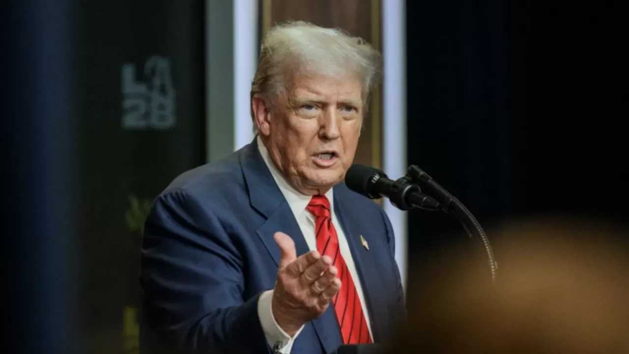 Трамптың рейтингі рекордтық минимумға дейін құлдырады