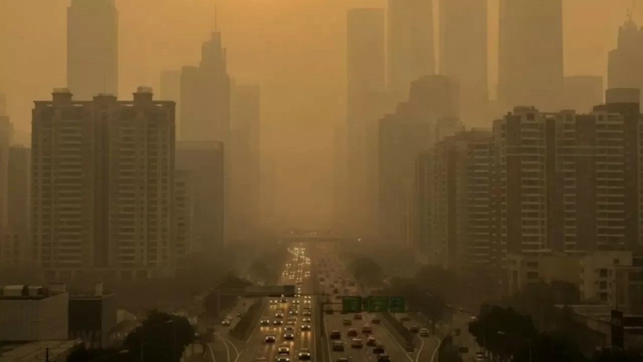  Жителям двух городов из-за грязного воздуха лучше отказаться от прогулок