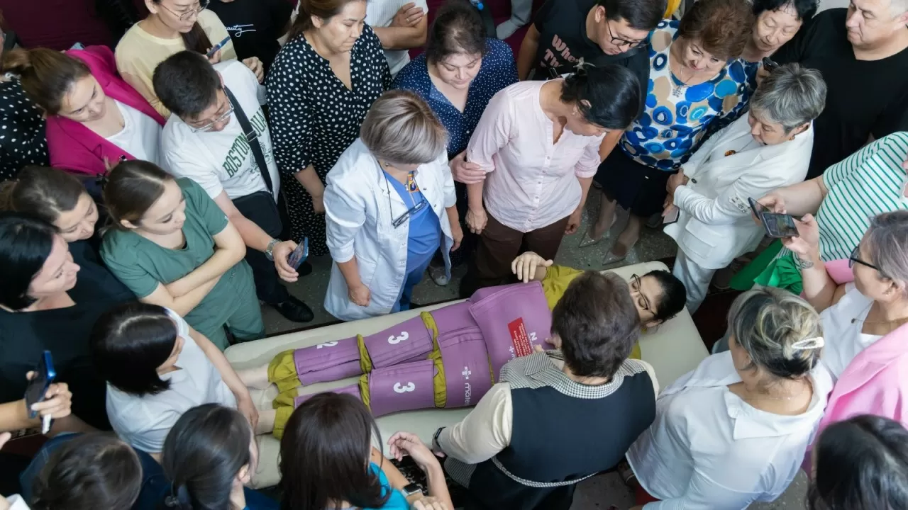 Одежда для спасения матерей 