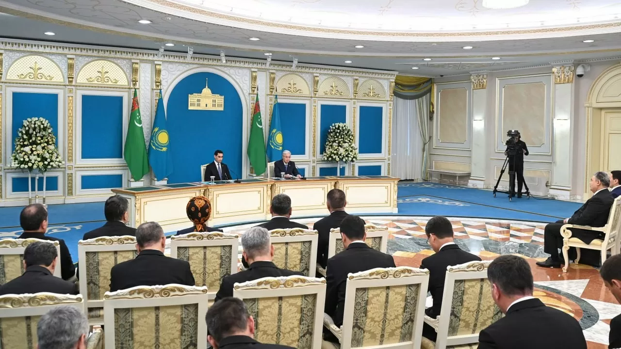 Президент: "Биыл 10 айда тасымал көлемі бір жарым миллион тоннаны құрап, 14 пайыз ұлғайды"