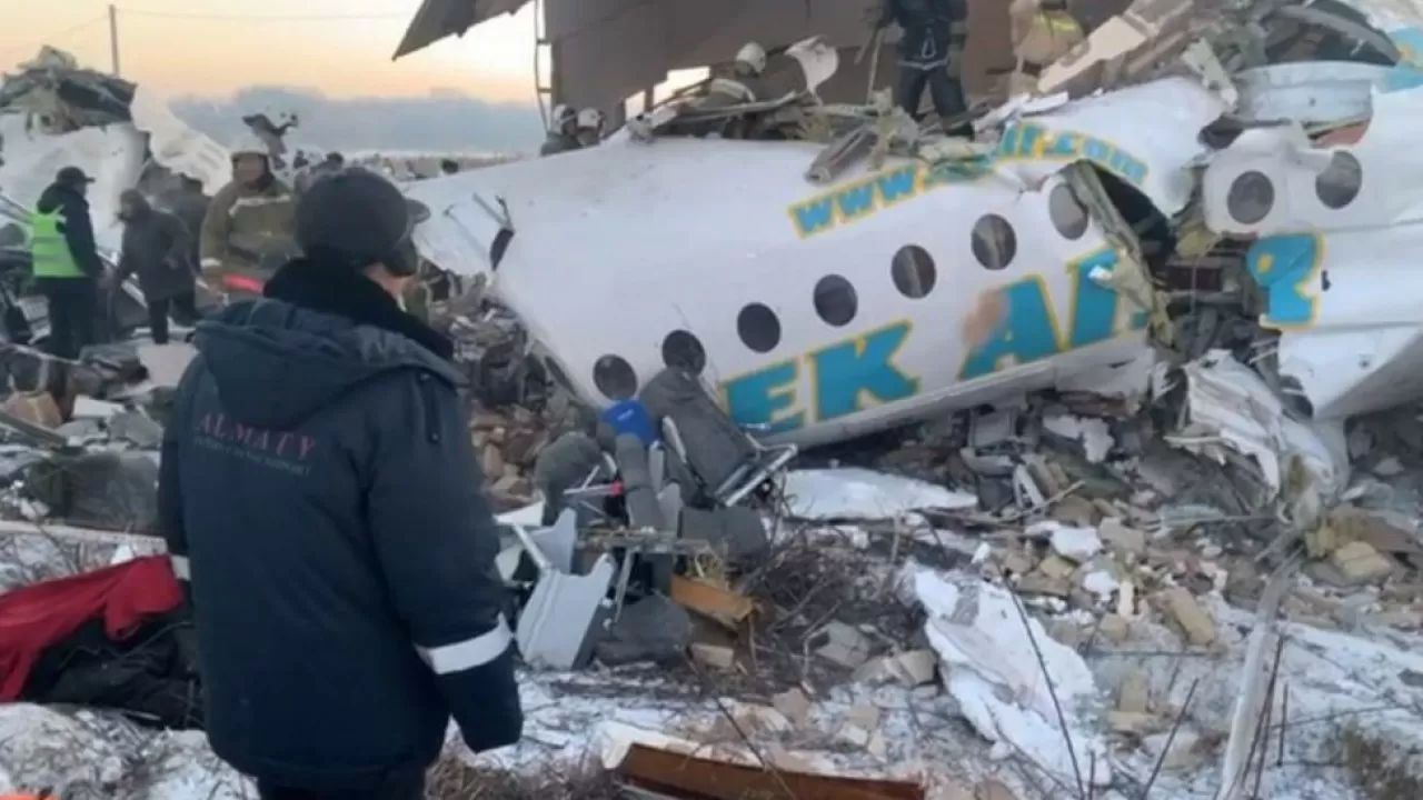 "Марқұм ұшқыштар кінәлі деп танылды": Bek Air ұшағының апатына байланысты сот үкімі оқылды