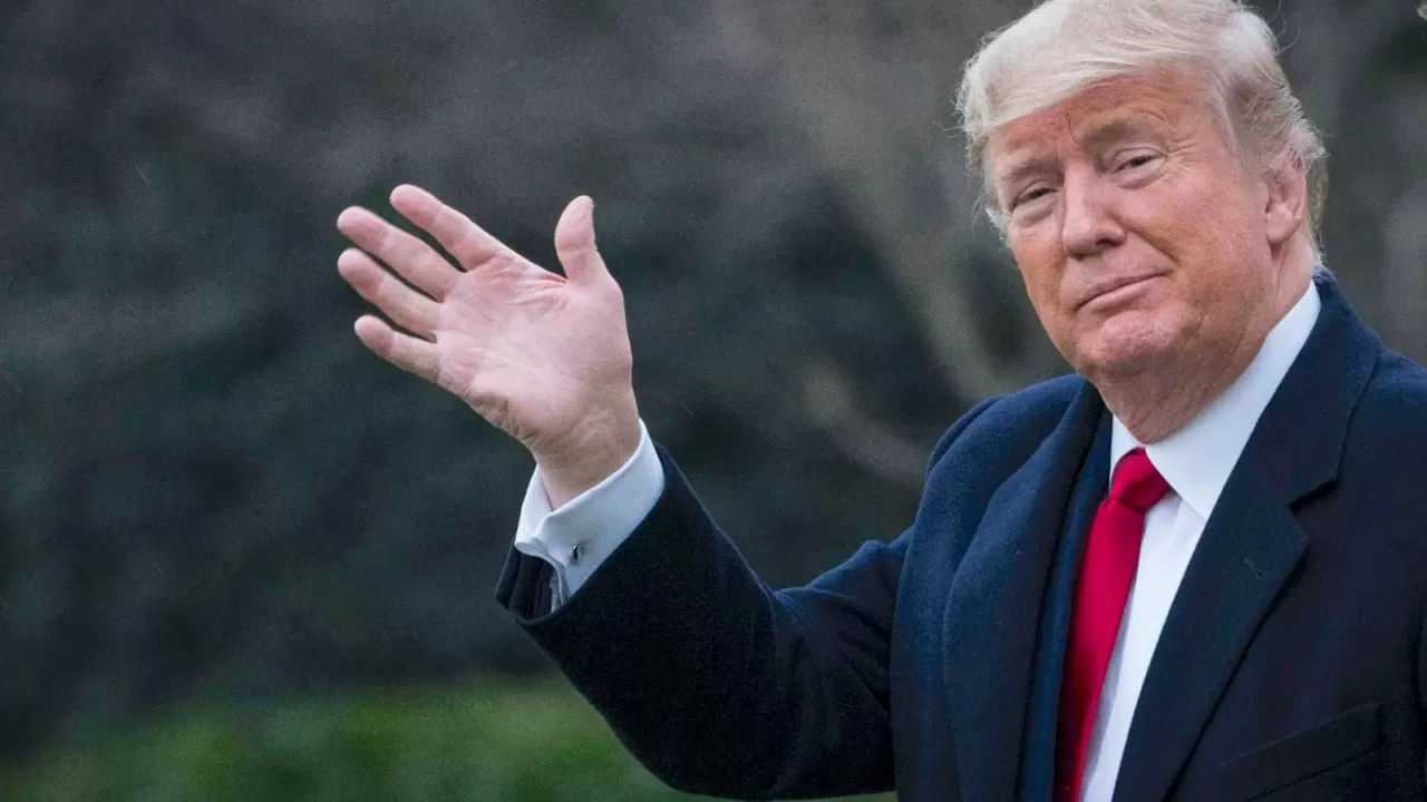 Дональд Трамп америкалықтарға 2 мың доллардан төлемек