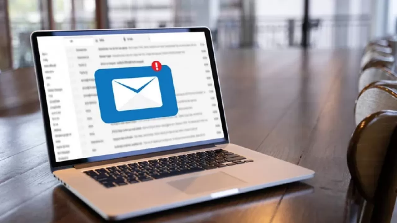 Компании из таможенных реестров будут отчитываться по e-mail