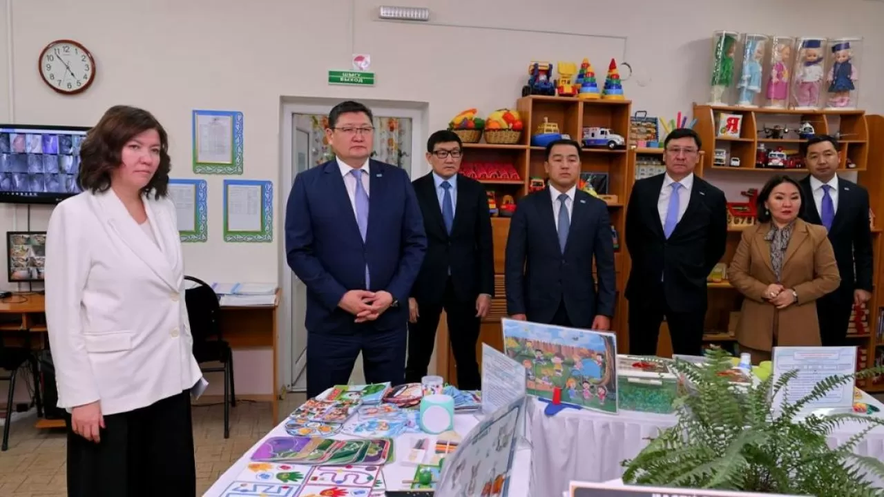 Оқу-ағарту министрі Абай облысындағы ауыл мектептерінің білім сапасын тексерді