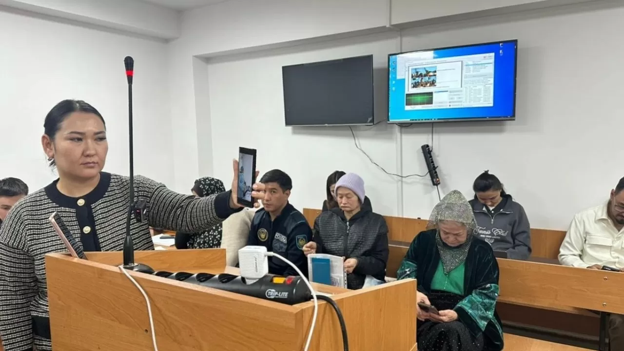 Ілияс Сариевтің ісі: сотта жәбірленуші мен айыпталушы арасында дау туындады