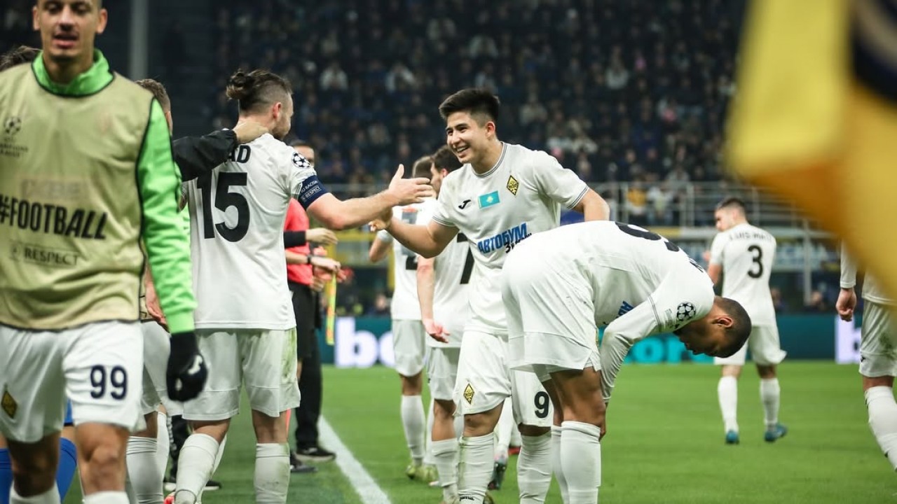 Үлкен әйел жетілген порно соло