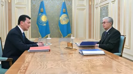 Президент Ерлан Қаринге парламенттік жүйе бойынша нақты ұсынымдар әзірлеуді тапсырды