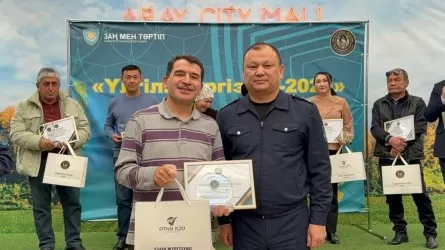 Қызылордада 20 жылда жол ережесін мүлдем бұзбаған жүргізуші марапатталды