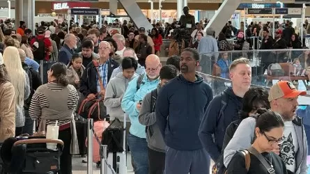 Авиационный коллапс в США: отменены и задержаны свыше 15 тысяч рейсов