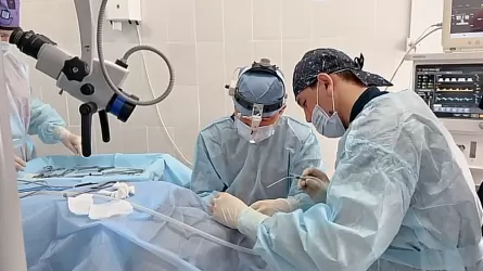 Протезирование слуховой косточки впервые провели в Караганде 