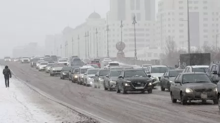 Вредный компонент исключили из состава средств борьбы с гололедом в Казахстане