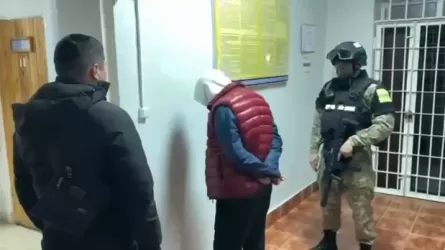 Блогер-журналист вымогал 10 млн у сотрудника акимата 