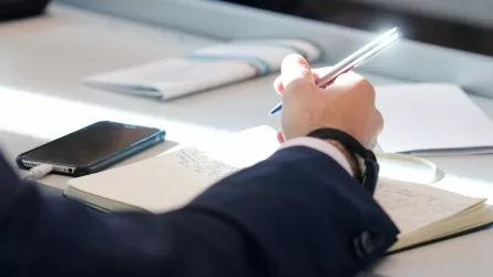 Работники автоперевозчика из ВКО пожаловались президенту страны  