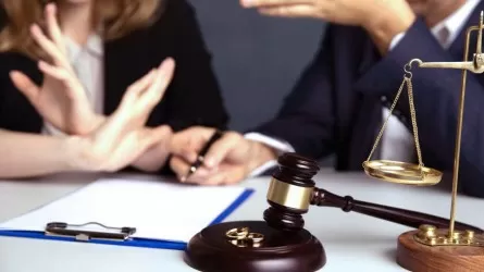 Азаматтық некедегі әйелінің жағын сындырған шымкенттік тұрғын сотталды