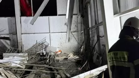 В Павлодаре под завалами нашли тело мужчины