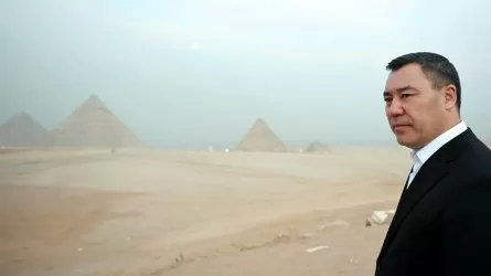 Қырғыз көшбасшысы Мысырдағы пирамидаларды аралады