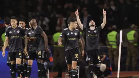 «Қарабах» «Челсимен» тең түскен футболшыларына қомақты қаржы тағайындады