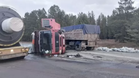 Абай облысында жол апатынан 3 адам көз жұмды