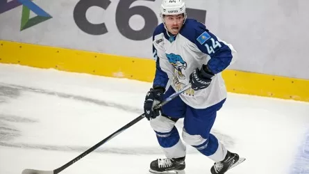 «Барыс» қонақта «Локомотивті» тізе бүктірді