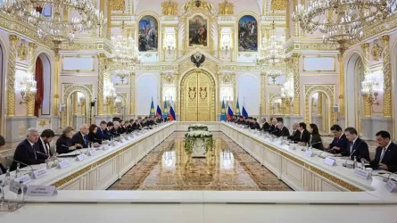 ИИ и тотальная цифровизация кардинально меняют глобальный рынок труда - Токаев