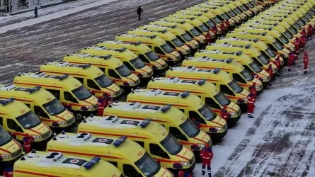 Новые машины скорой помощи получили в Костанайской области 