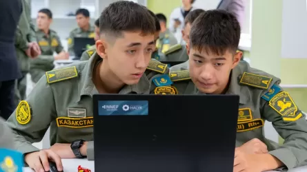 Основам кибербезопасности и конструирования дронов учат в лицее "Арыстан" 