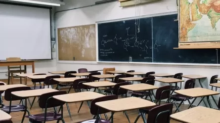 Ақтауда оқушылардың жартысынан көбі сабаққа бармай қалған 