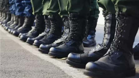 Казахстанских школьников будут учить начальной военной подготовке по-новому 