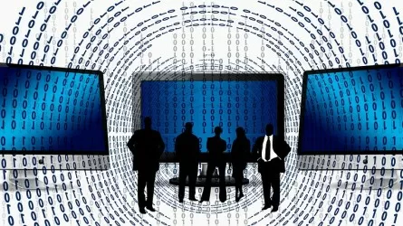 Кредитные бюро начнут делиться данными о долгах казахстанцев  