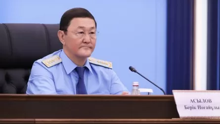 Генпрокурор Асылов обещает принять матерей погибших в армии солдат