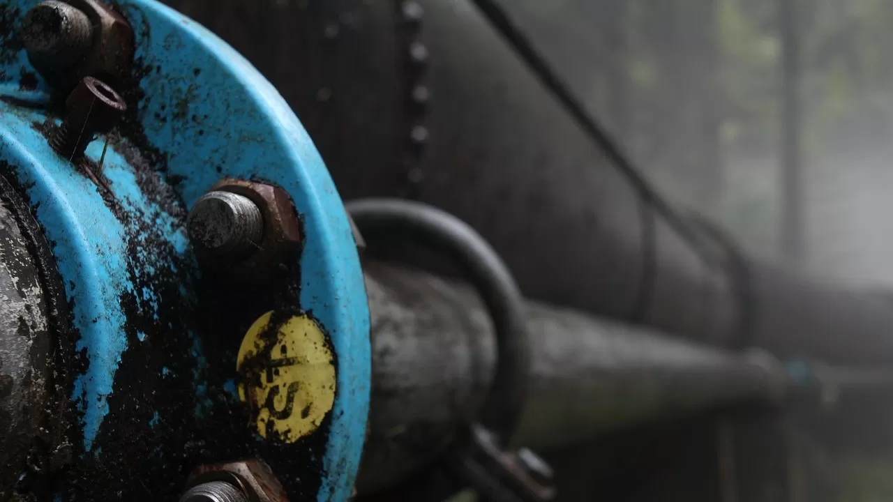 Здание терминала КТК повреждено при атаке БПЛА 