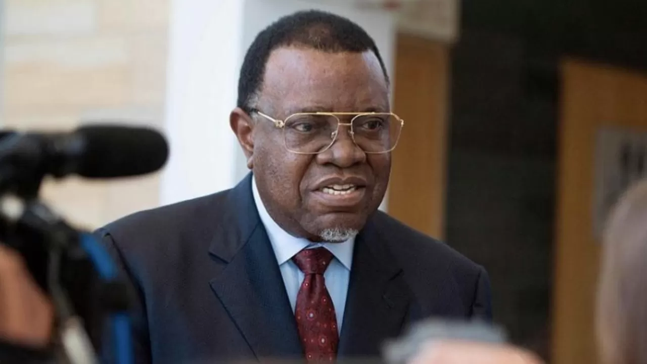 Адольф Гитлер атын өзгертуге мәжбүр болды