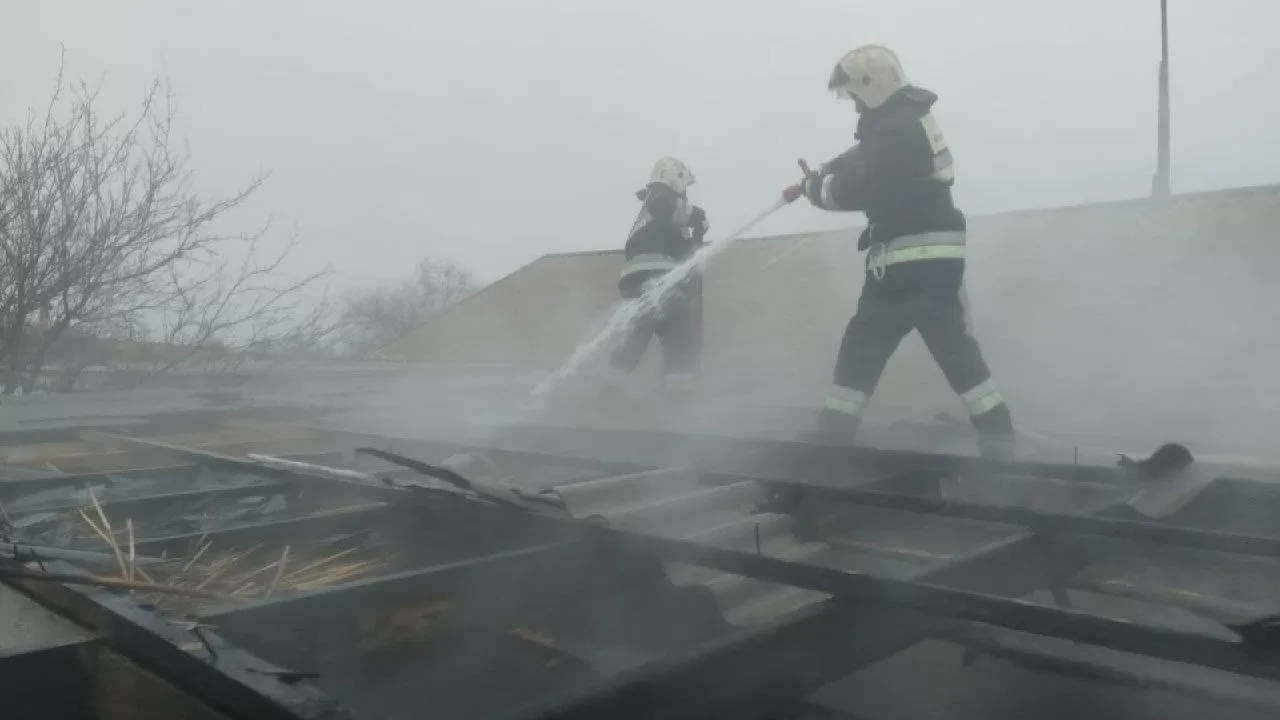 Жилой дом горел в одном из сел Атырауской области