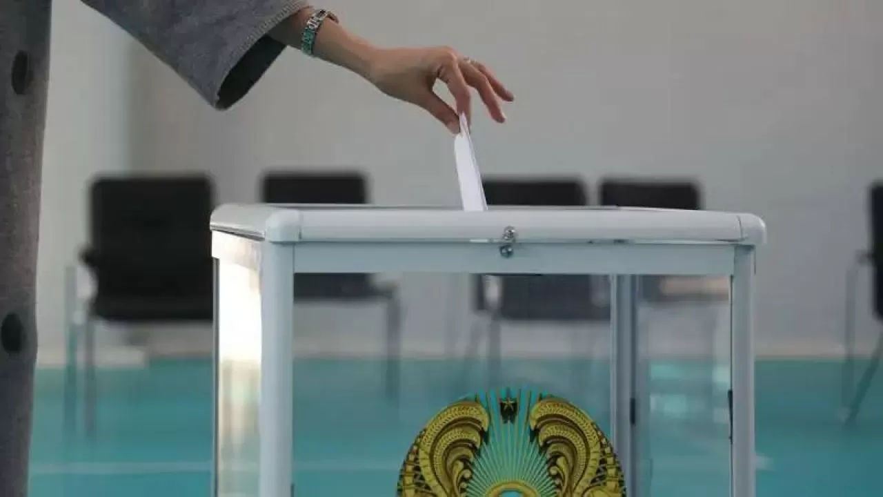 "Шығыны көп": Қазақстандағы аудан әкімдері сайлауын тоқтата тұру туралы ұсыныс түсті