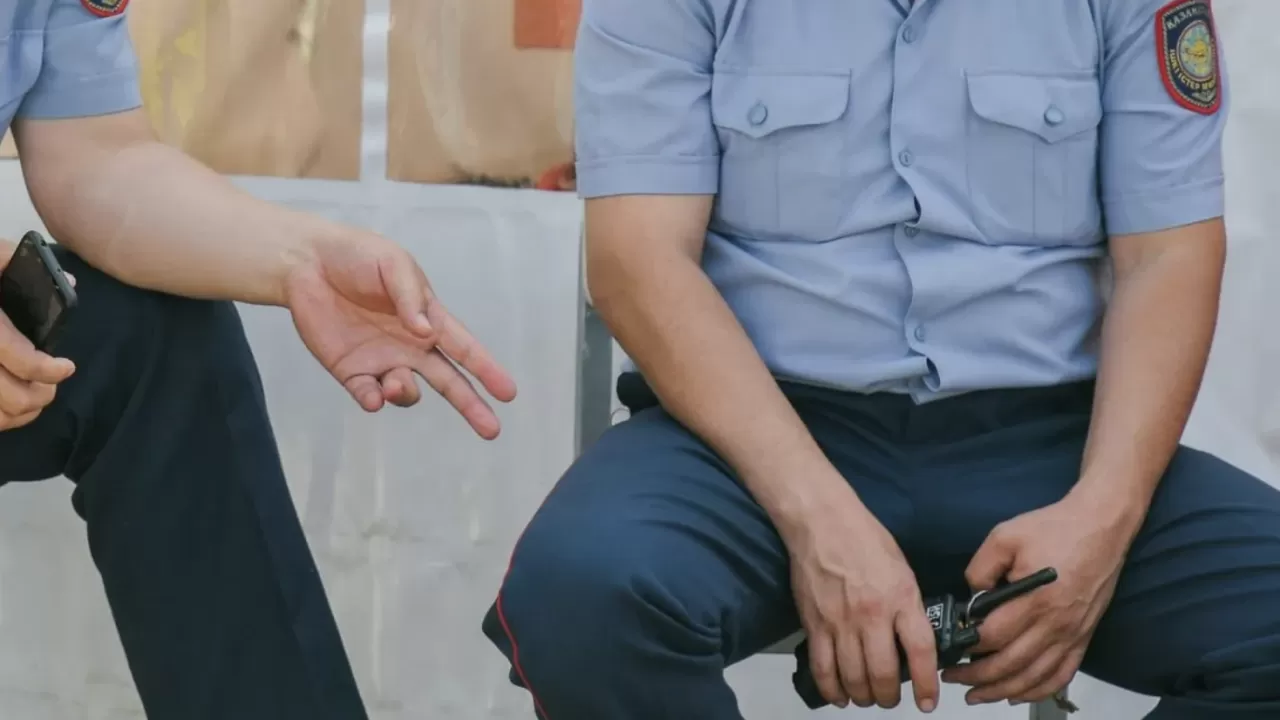 Жетісу облысында полицейлер пара алған сәтте ұсталды
