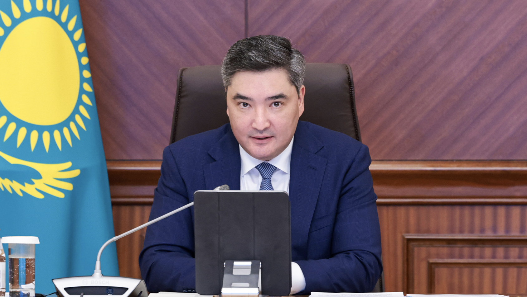 Премьер-министр салықтар мен алымдардың саны 20%-ға қысқаратынын айтты