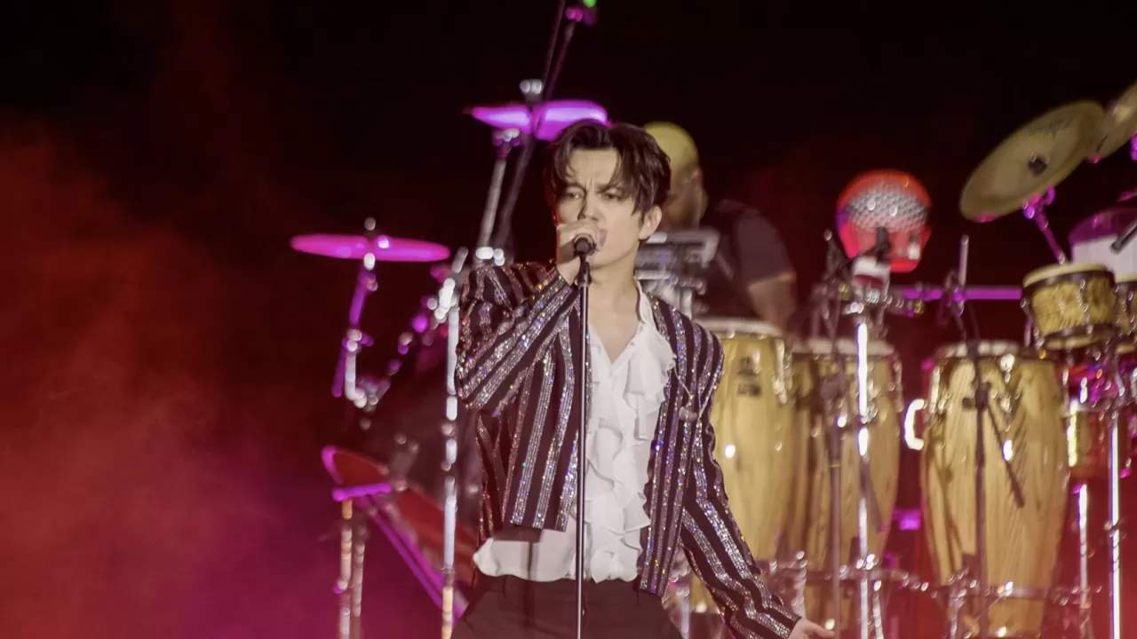 Димаш Құдайберген Мысырдағы алғашқы жеке концертін өткізді