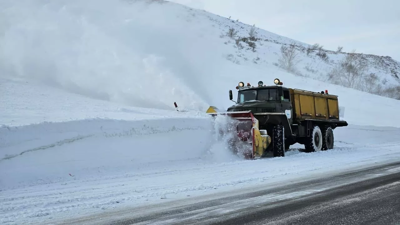 Павлодар облысында автожолдарға тікұшақ арқылы мониторинг жүргізілді