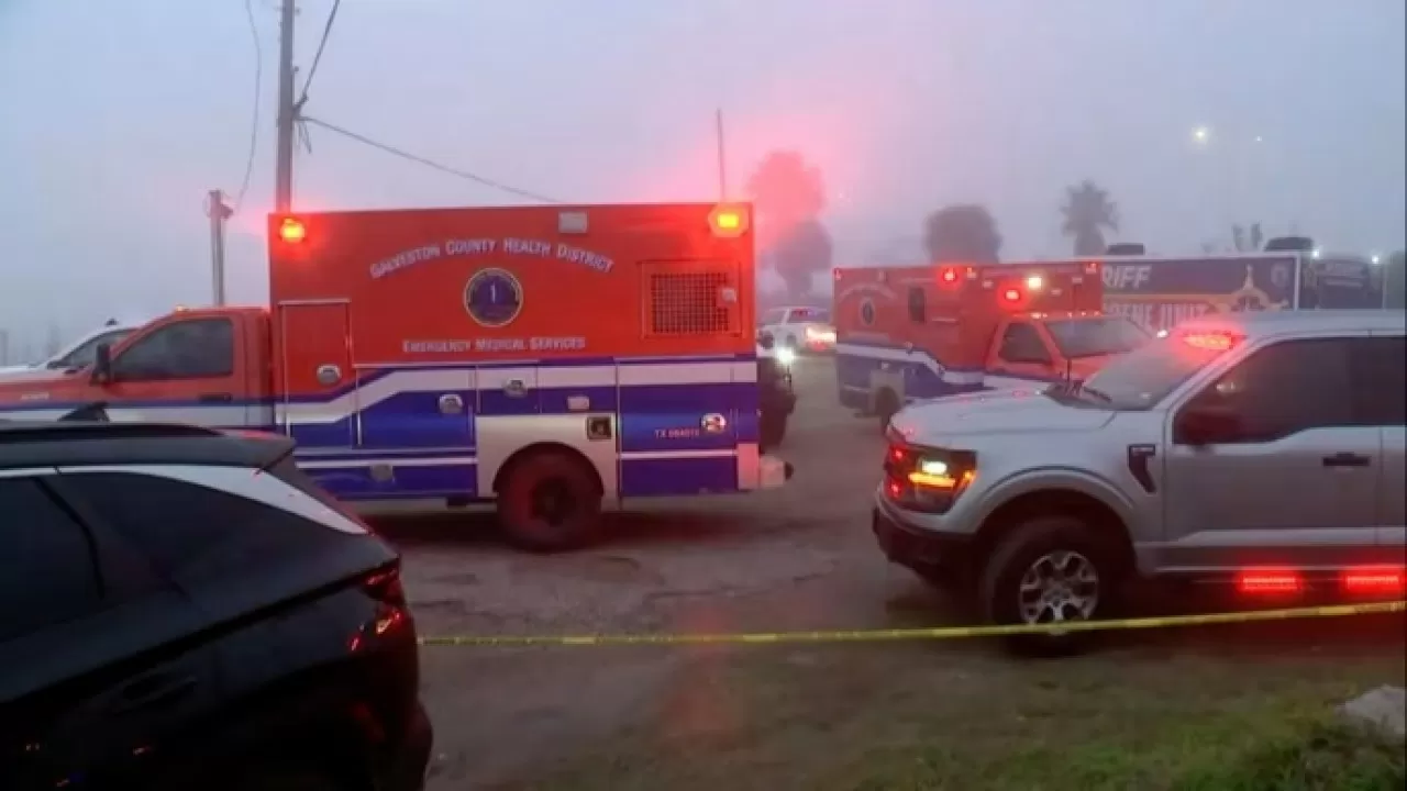 Среди погибших при крушении самолета ВМС Мексики оказался ребенок 