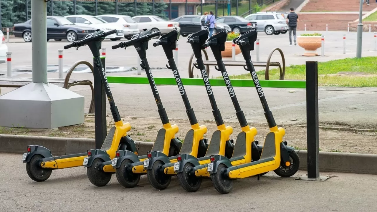 Какие штрафы ждут водителей электросамокатов в Казахстане 