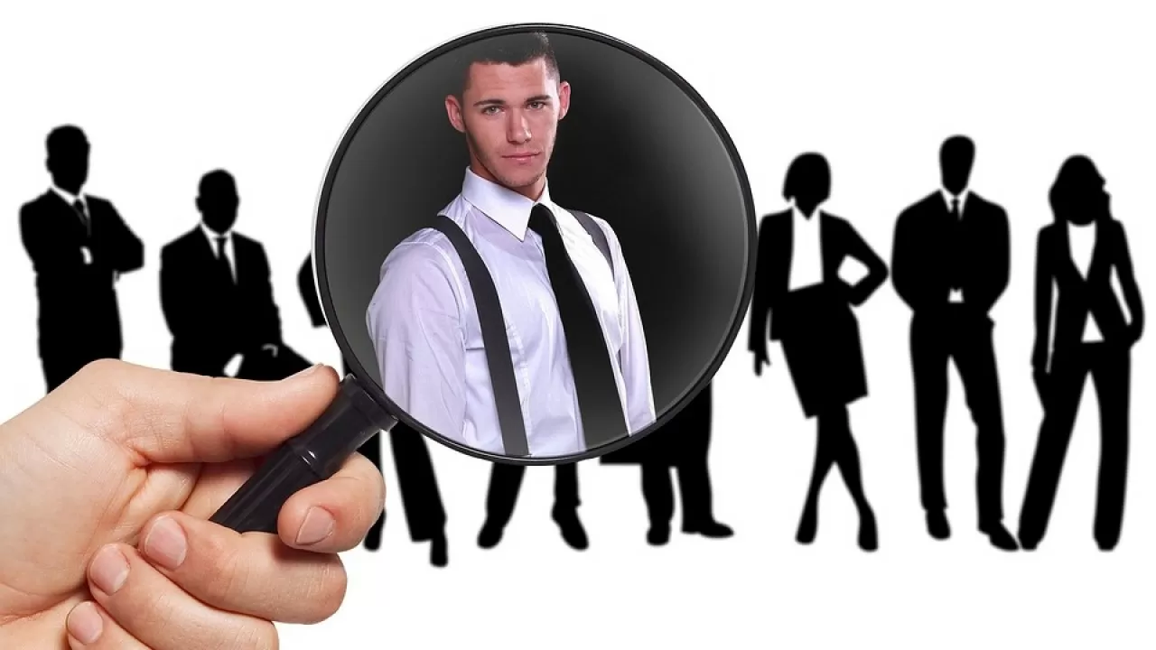 Гранты, обучение и вакансии: как безработным казахстанцам помогают найти работу 