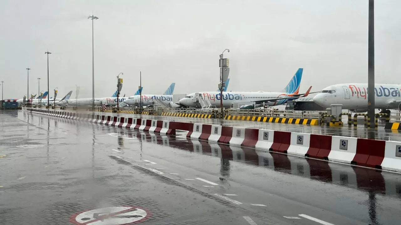 В аэропорту Дубая задержали и отменили более 200 рейсов