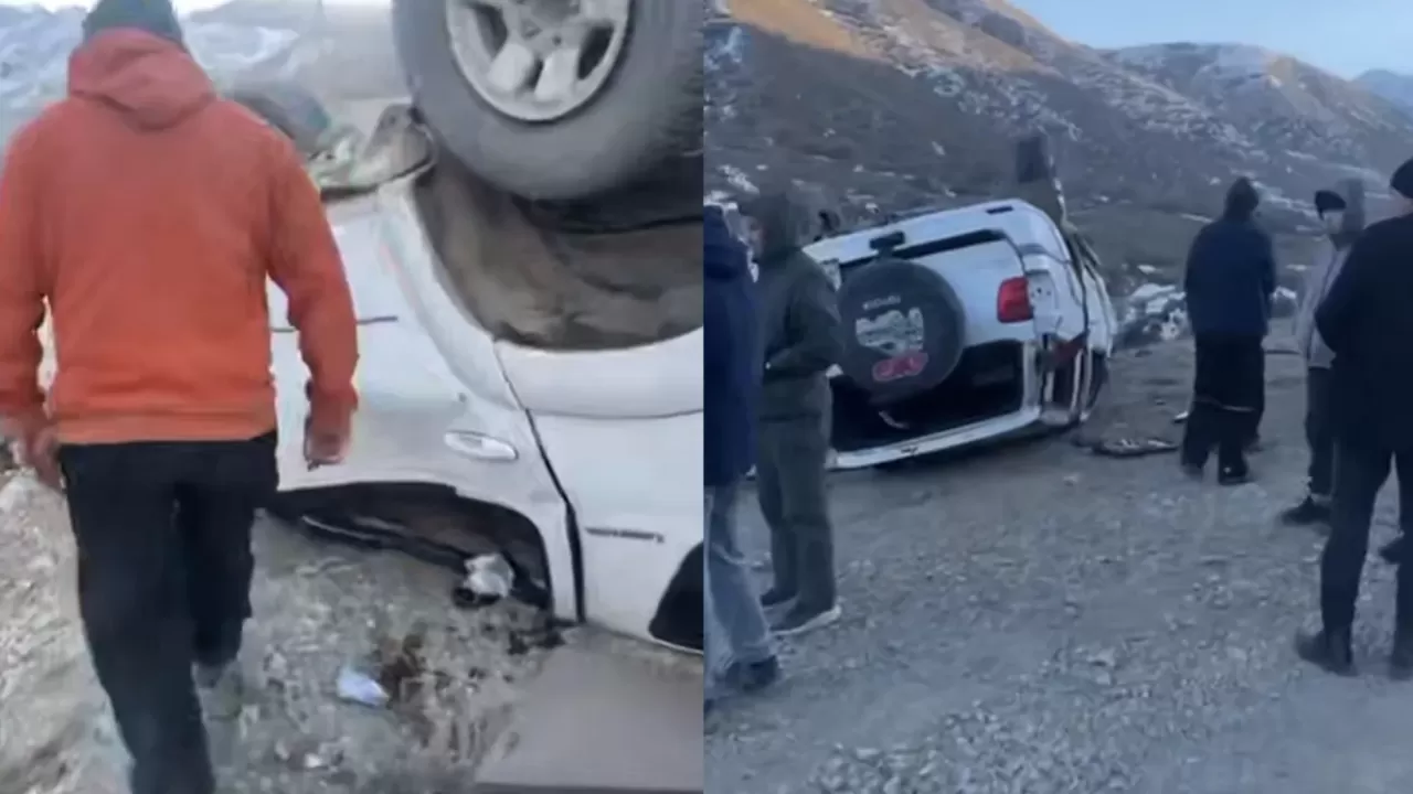 Көлсайда туристер мінген көлік аударылып, жолаушы қаза тапты 